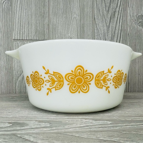 Pyrex by Corningwear 474-b 1.5 l  sauce pan baking dish harvest gold butterfly - Picture 2 of 11